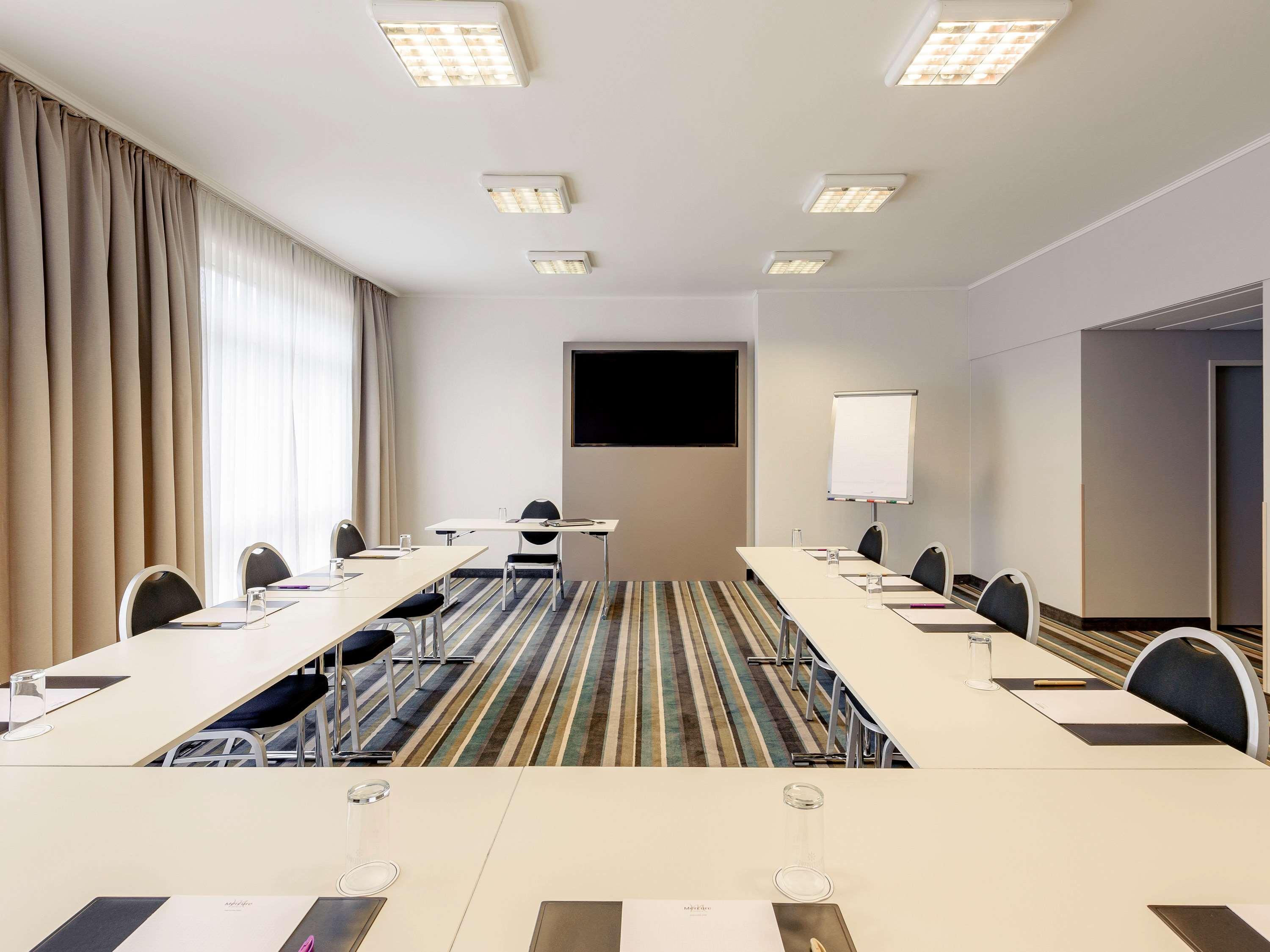 Mercure Duesseldorf Карст Экстерьер фото
